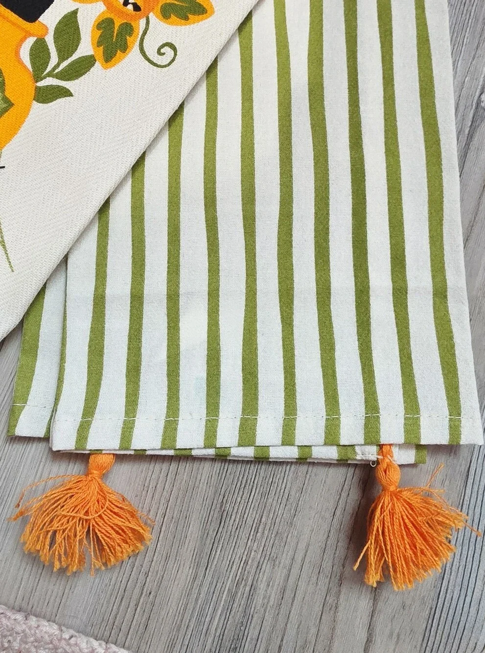Target Bullseye Halloween 2026 Dish Towel Set - Posion Bottle